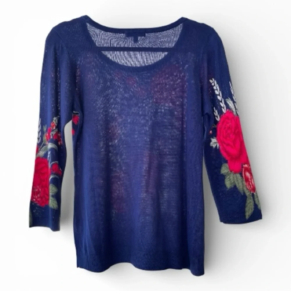 Emily Daniel’s sweater, size PM, acrylic, fine lightweight knit, for spring